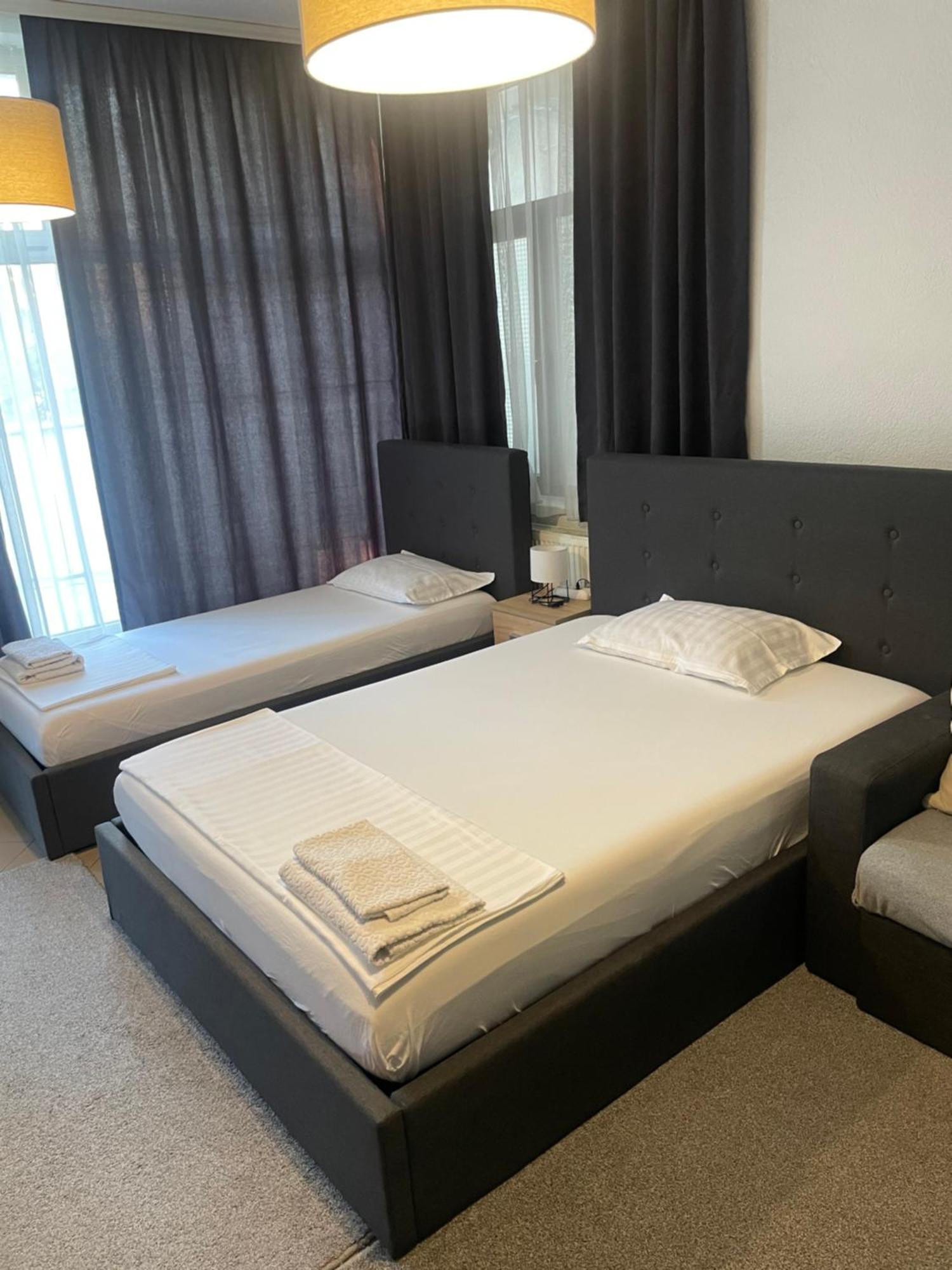 Friendly Rent Appartement Pristina Buitenkant foto