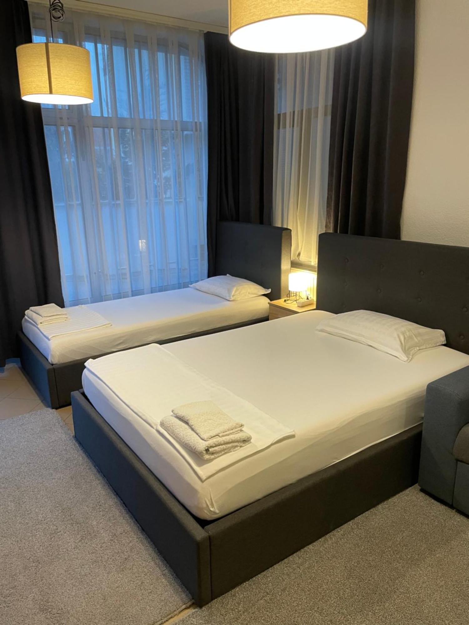 Friendly Rent Appartement Pristina Buitenkant foto