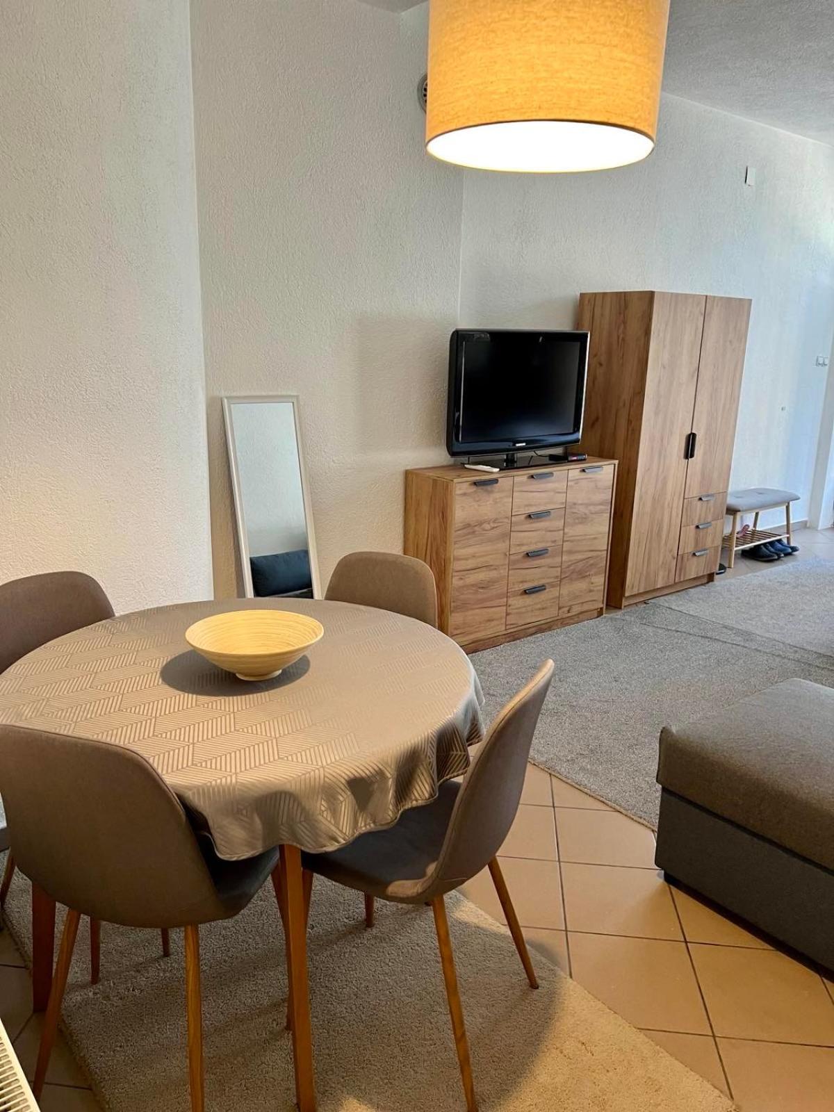 Friendly Rent Appartement Pristina Buitenkant foto