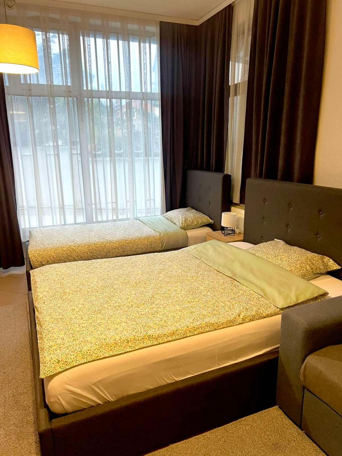 Friendly Rent Appartement Pristina Buitenkant foto